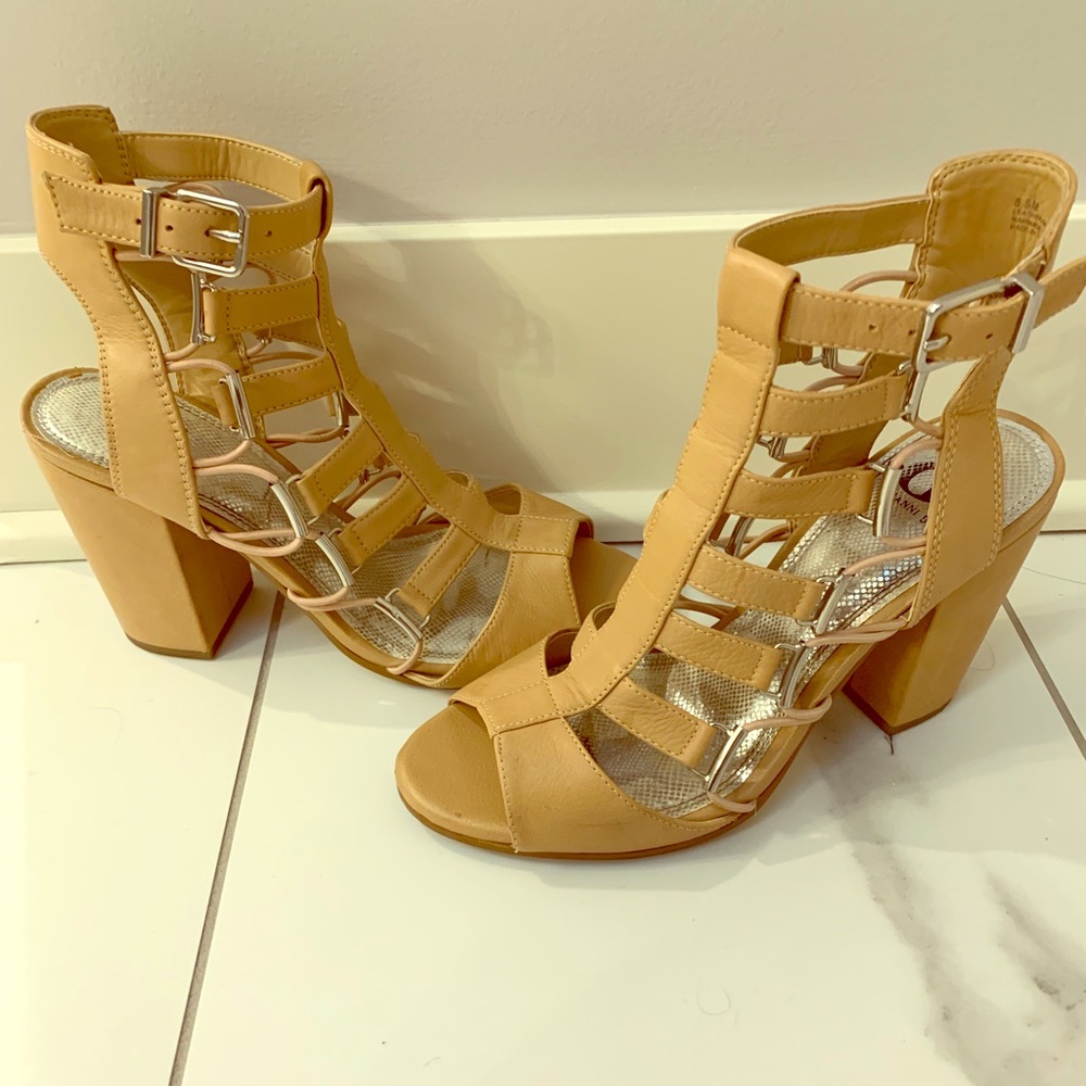 Gianni Bini sandals with heel